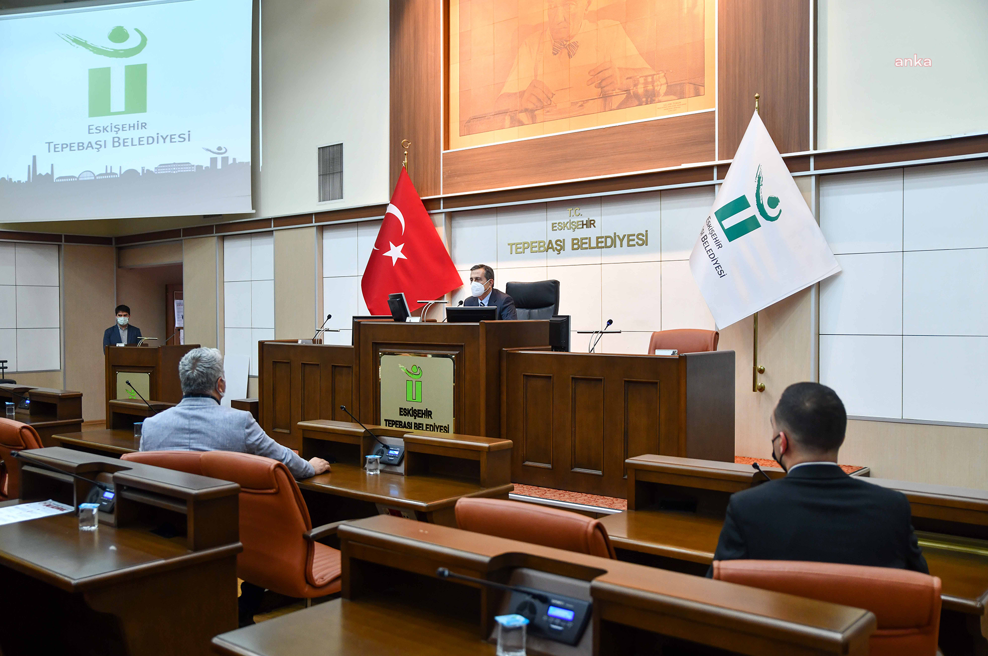TEPEBAŞI BELEDİYESİ'NDE BAYRAM ÖNCESİ İŞÇİLERE PROMOSYON MÜJDESİ