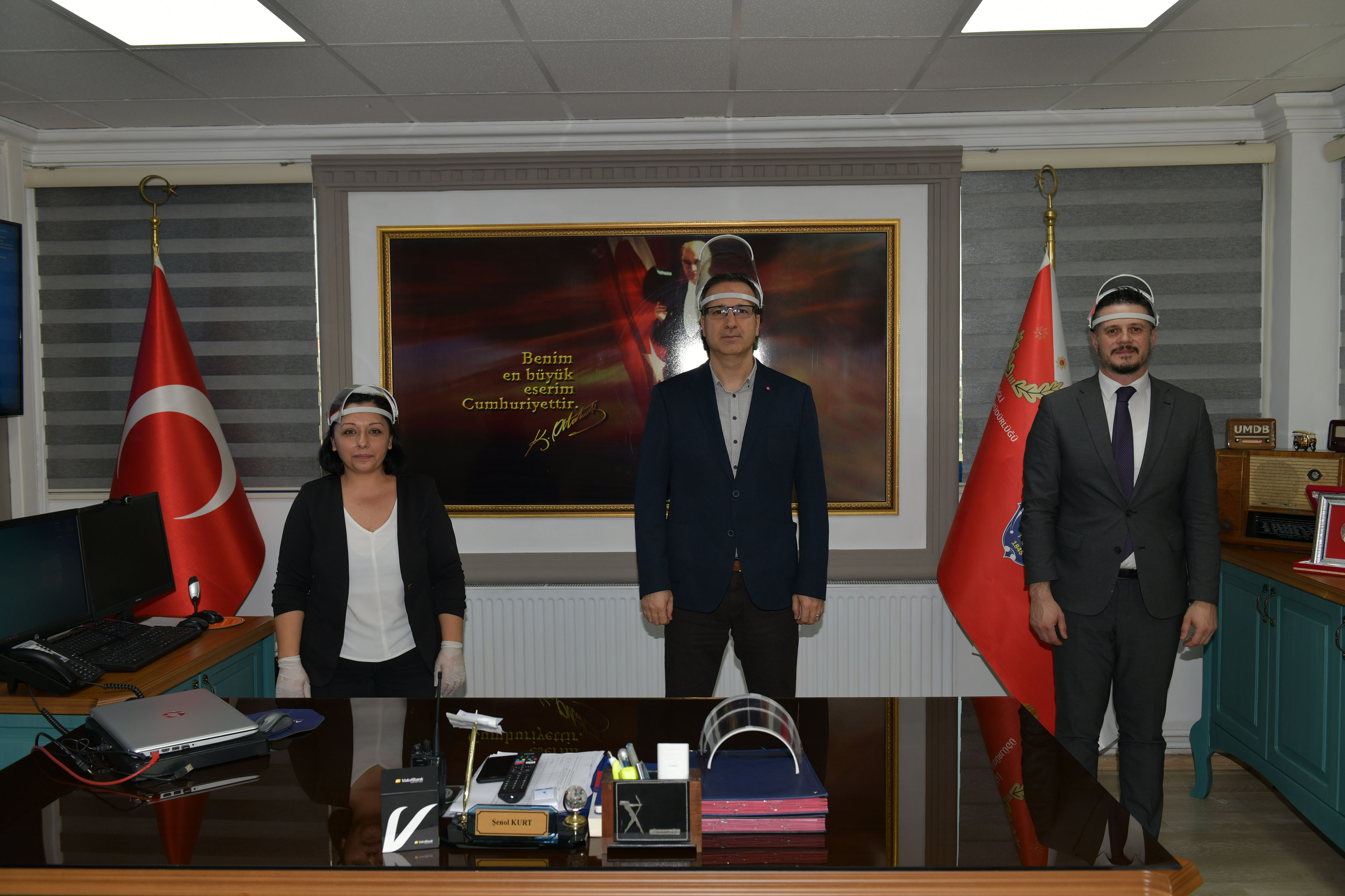 ÇİĞLİ BELEDİYESİ’NDEN POLİSE YÜZ SİPERLİĞİ DESTEĞİ