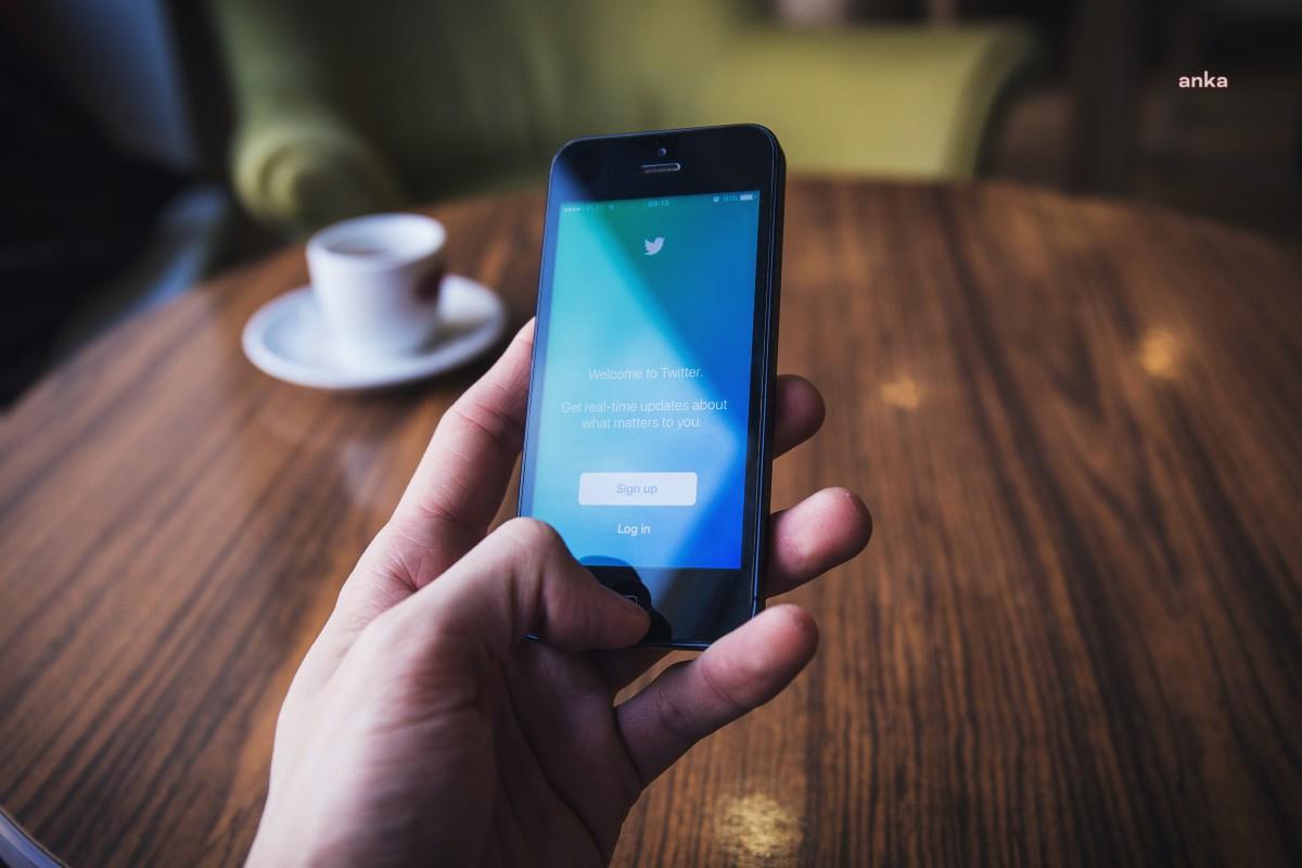 TWITTER'DA GECE SAATLERİNDE BAŞLAYAN ERİŞİM SORUNLARI DEVAM EDİYOR