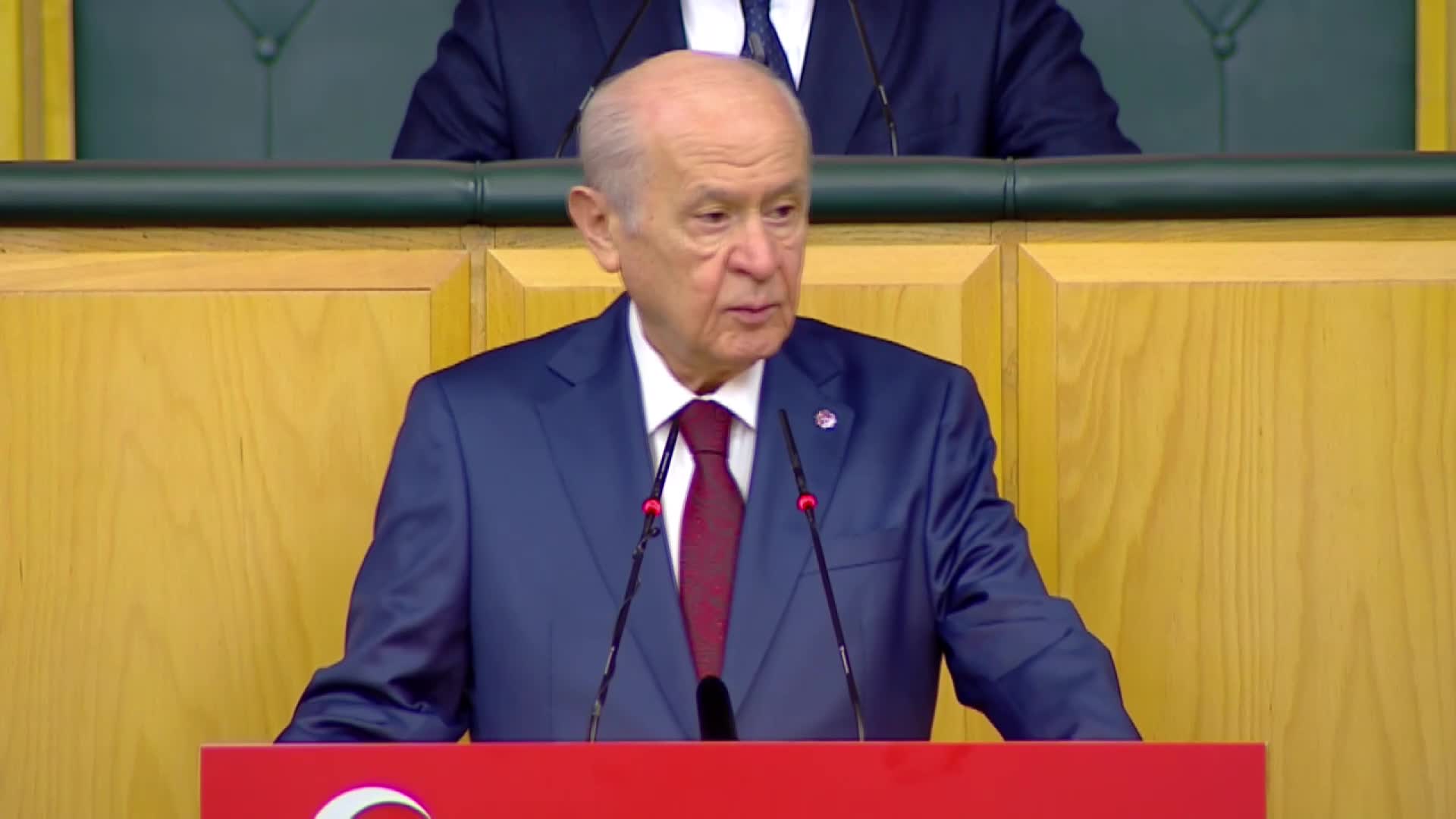 BAHÇELİ: BRE UTANMAZLAR! 128 MİLYAR DOLARI BIRAKIN DA 104 EMEKLİ AMİRALİN BİLDİRİSİNİN HESABINI VERİN