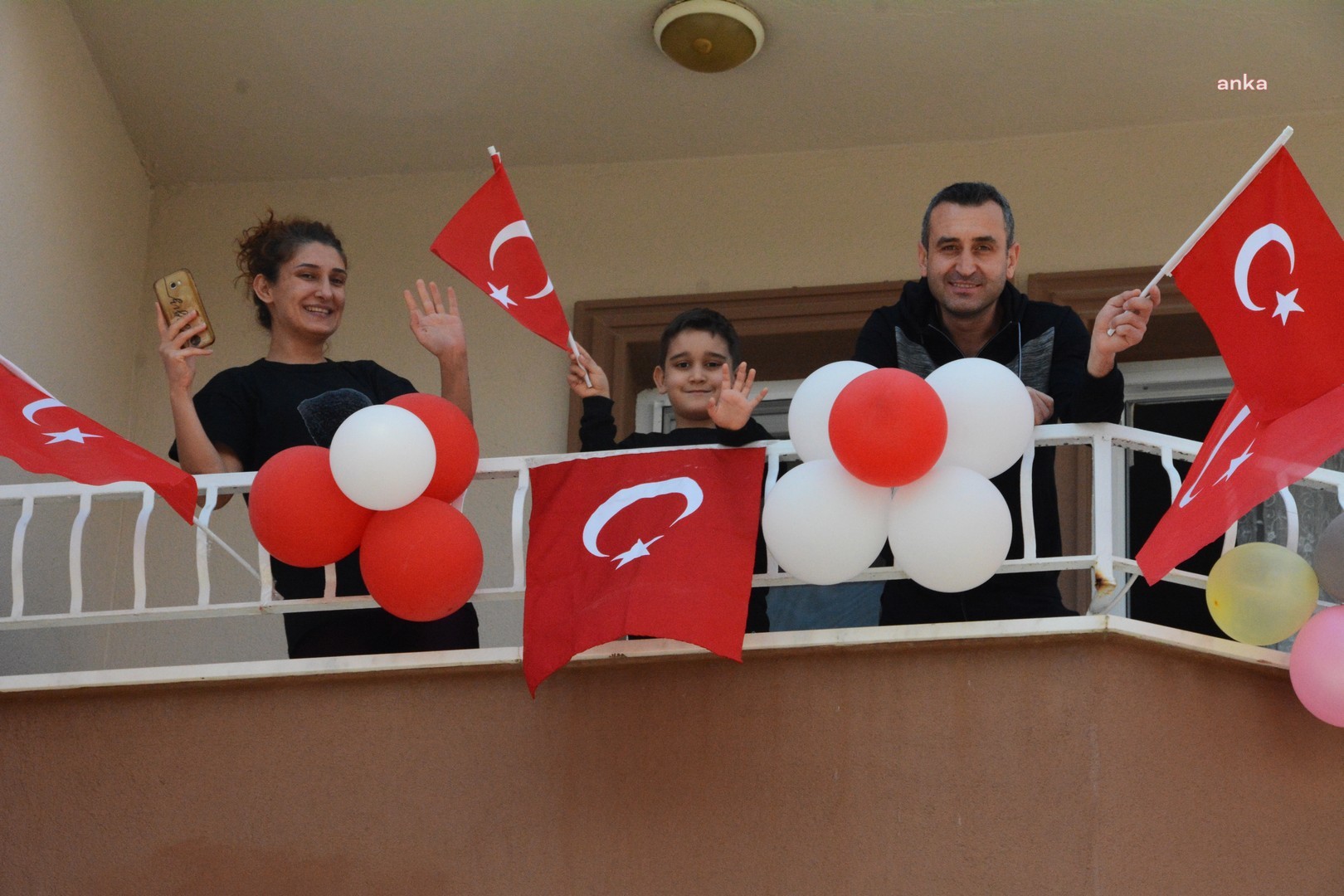 MENTEŞE BELEDİYESİ'NDEN DOLU DOLU 23 NİSAN KUTLAMASI