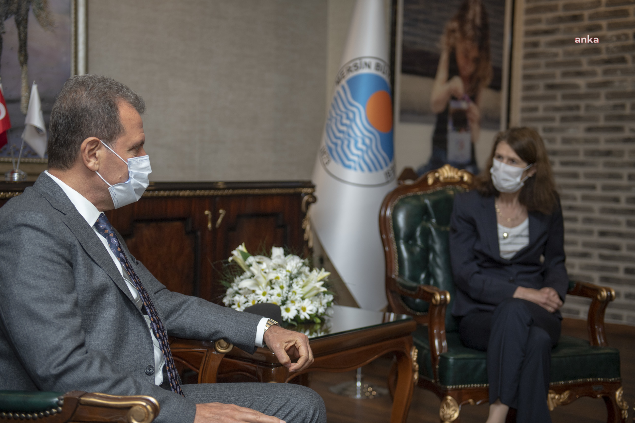 HOLLANDA’NIN TÜRKİYE BÜYÜKELÇİSİ’NDEN VAHAP SEÇER’E ZİYARET
