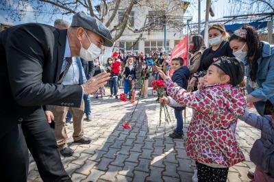 TUNÇ SOYER'DEN 23 NİSAN MESAJI: "SAĞLIKLI GÜNLERDE YENİDEN COŞKUYLA KUTLAYACAĞIZ"