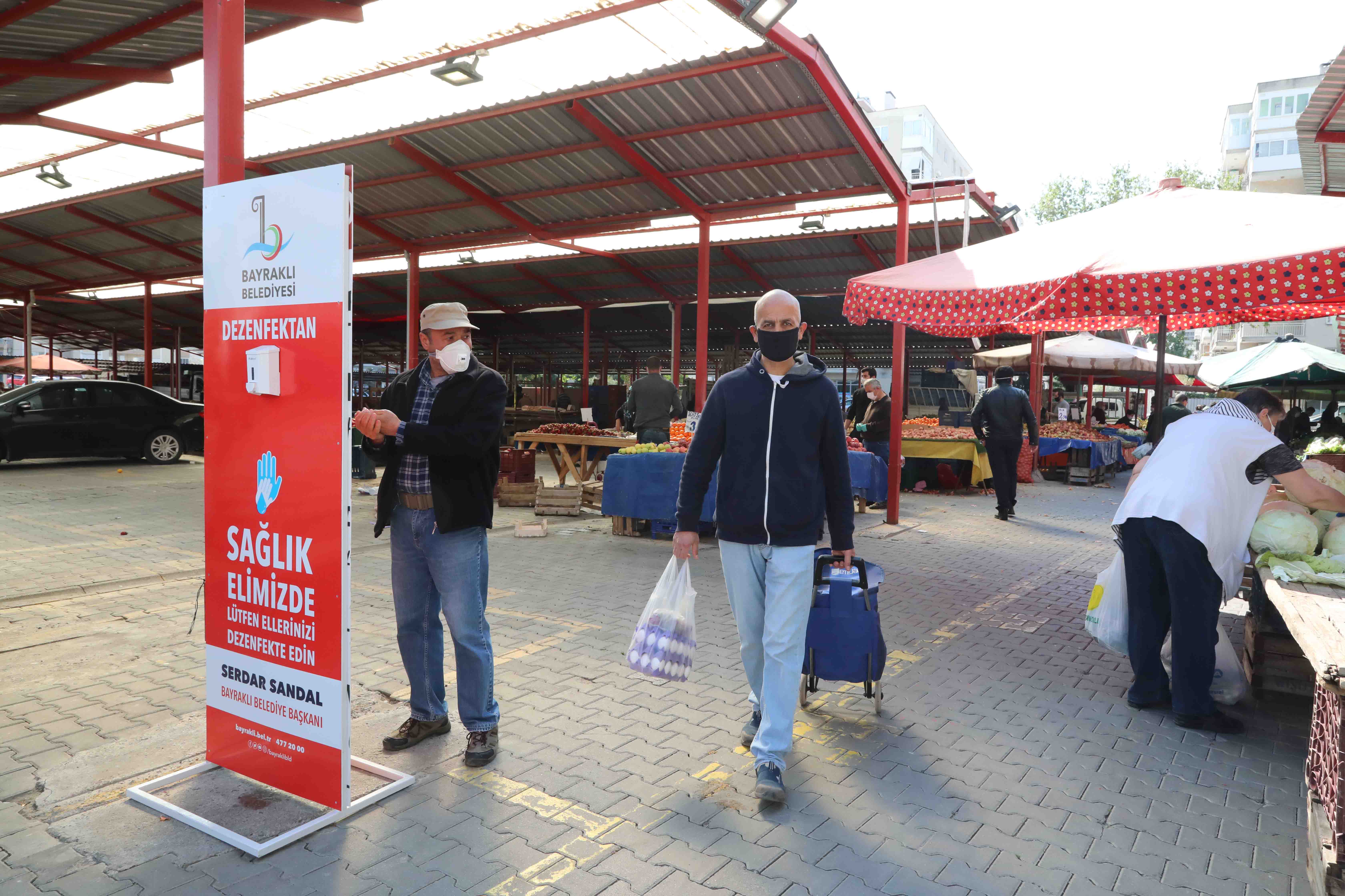 BAYRAKLI ZABITASINDAN PAZAR YERLERİNDE DENETİM