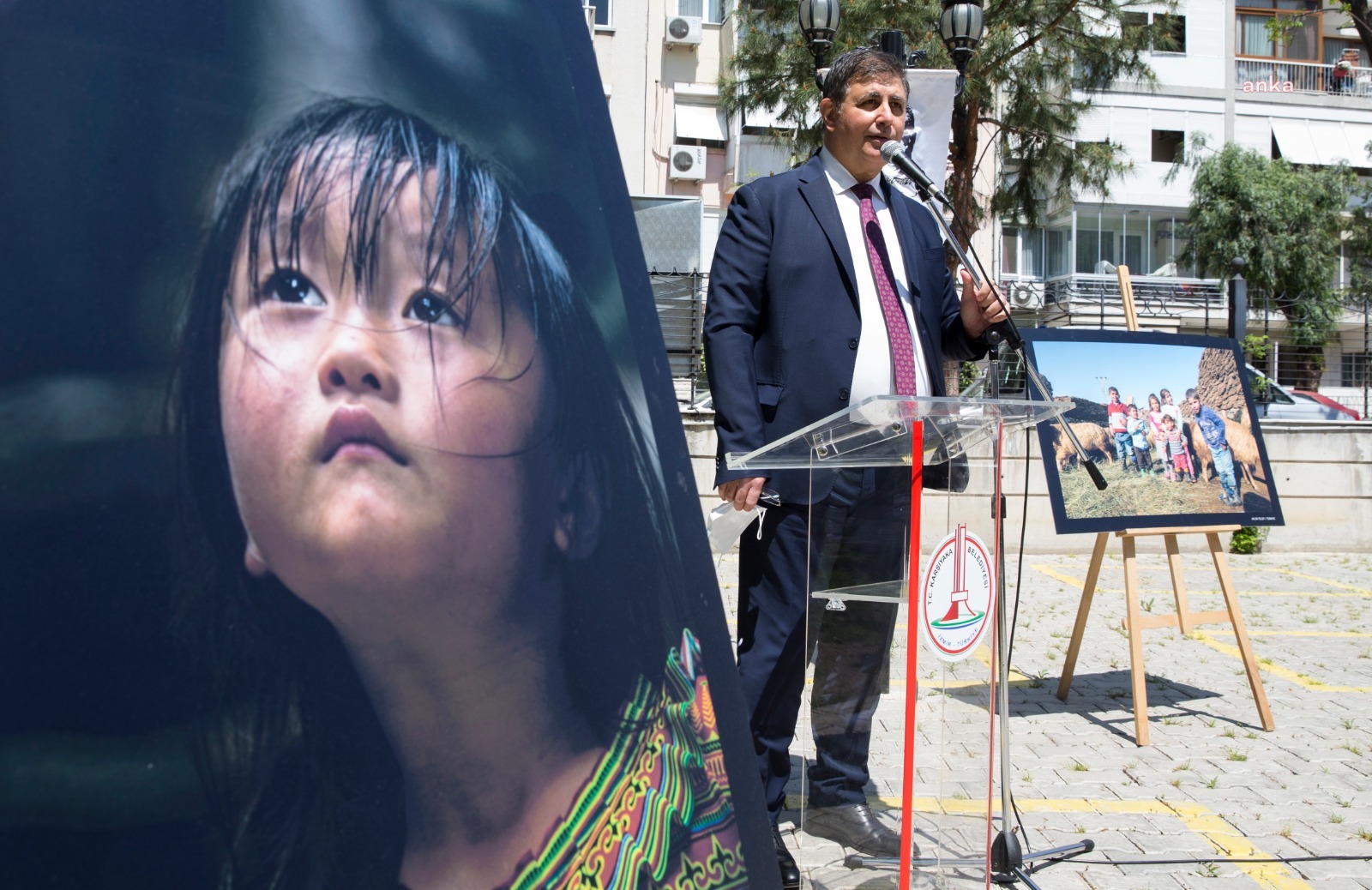 KARŞIYAKA'DA GEZGİN KADINLAR'IN OBJEKTİFİNDEN DÜNYA ÇOCUKLARI
