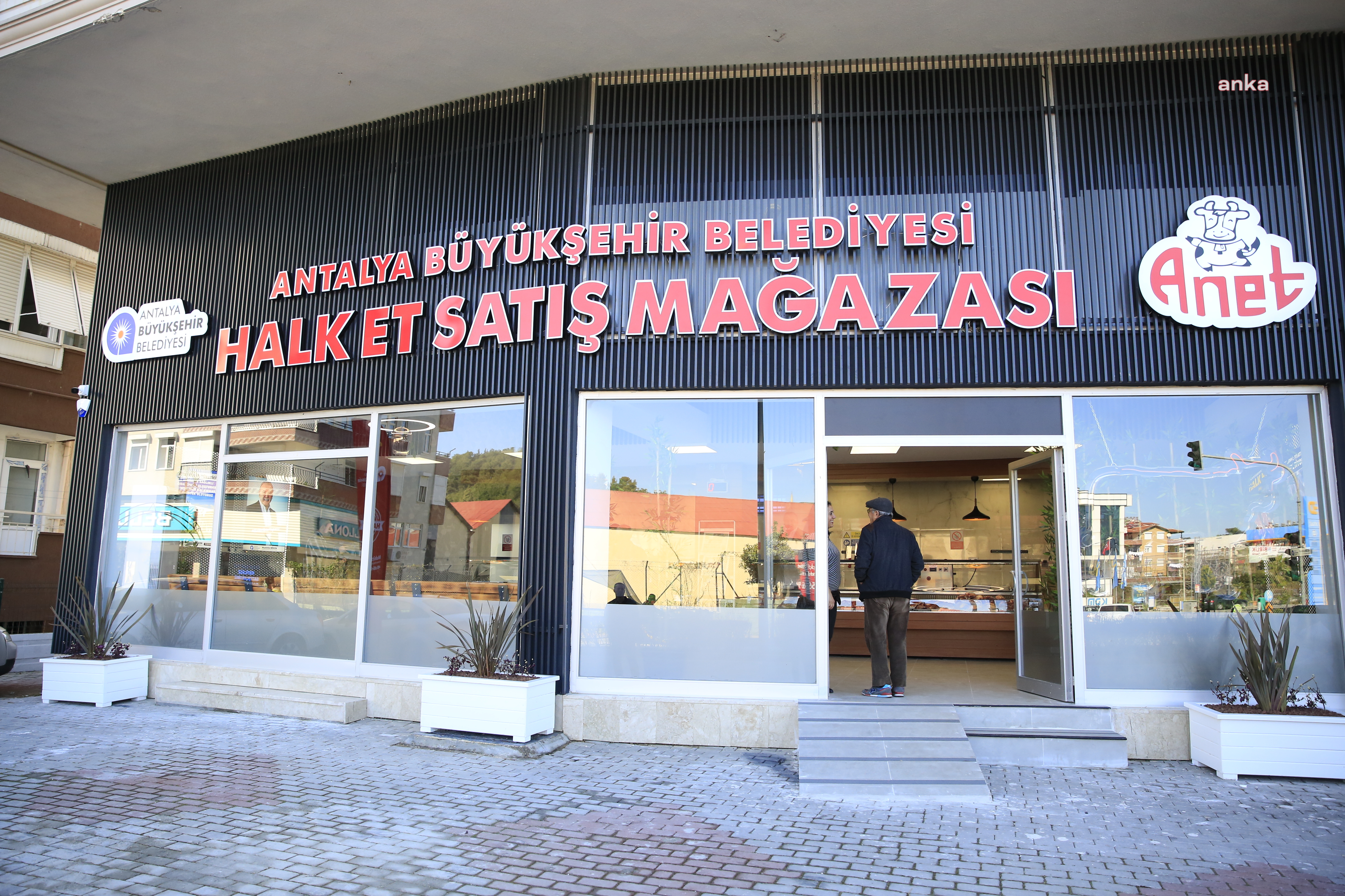 ANTALYA BÜYÜKŞEHİR, TAM KAPANMADA TÜM BİRİMLERİ İLE GÖREV BAŞINDA