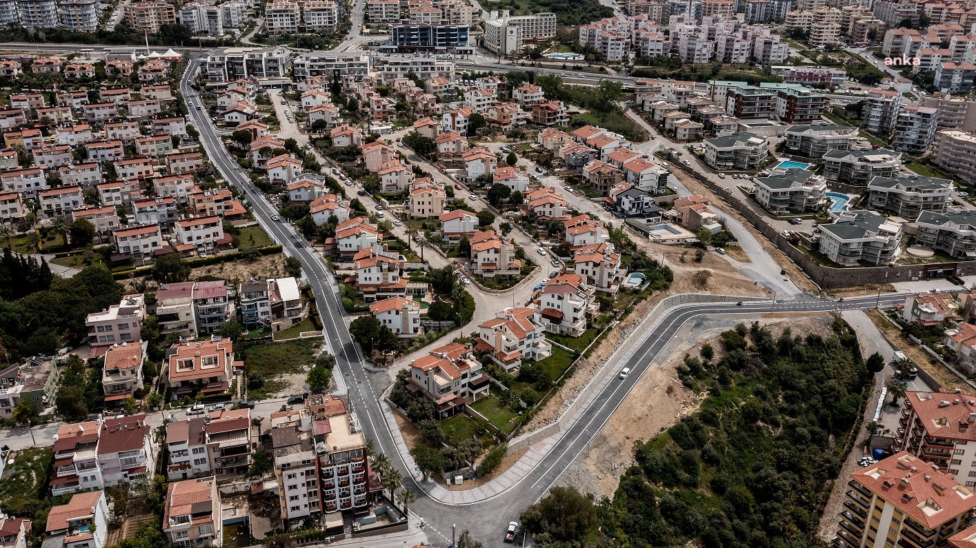 KUŞADASI BELEDİYESİ'NDEN YENİLEME ÇALIŞMALARI