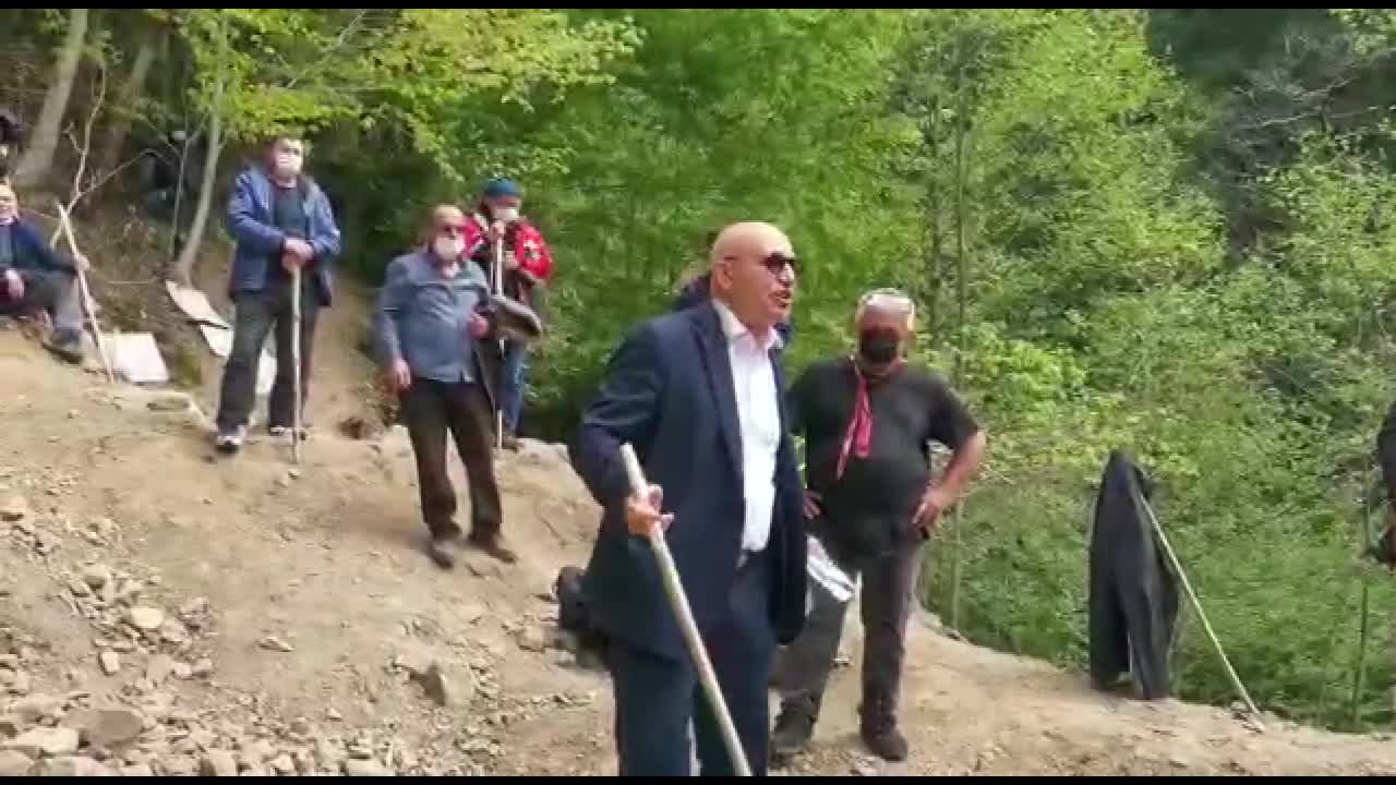 CHP'Lİ TANAL'DAN İKİZDERE'DE VATANDAŞLARIN TELEFONLARININ TOPLANMASINA TEPKİ: "SİZİ ÇEKMEK SUÇSA, BU SUÇU BEN İŞLEDİM"