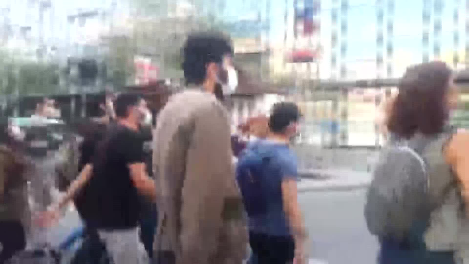 İSTANBUL’DA POLİSTEN GÖSTERİCİLERE SERT MÜDAHALE: GÖZALTI SAYISI 200’Ü AŞTI