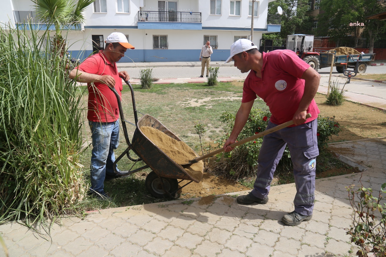 TURGUTLU BELEDİYESİ, TAM KAPANMADA DA TAM KADRO GÖREV BAŞINDA