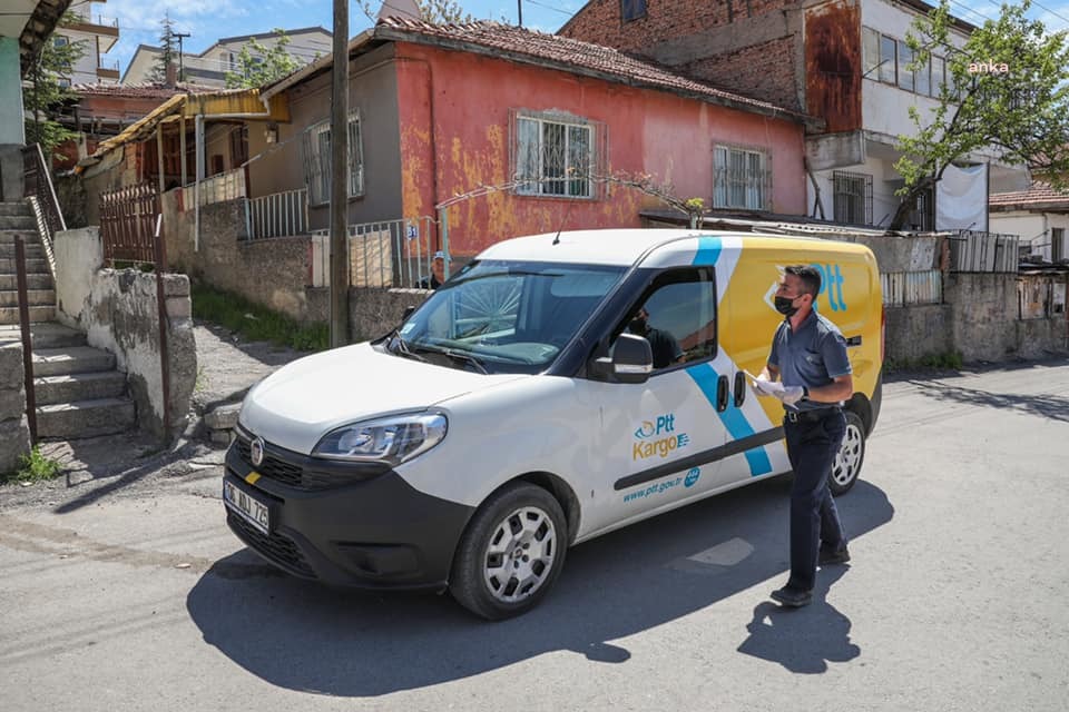 EVDE SOSYAL YARDIMLAR BÖYLE TESLİM EDİLİYOR