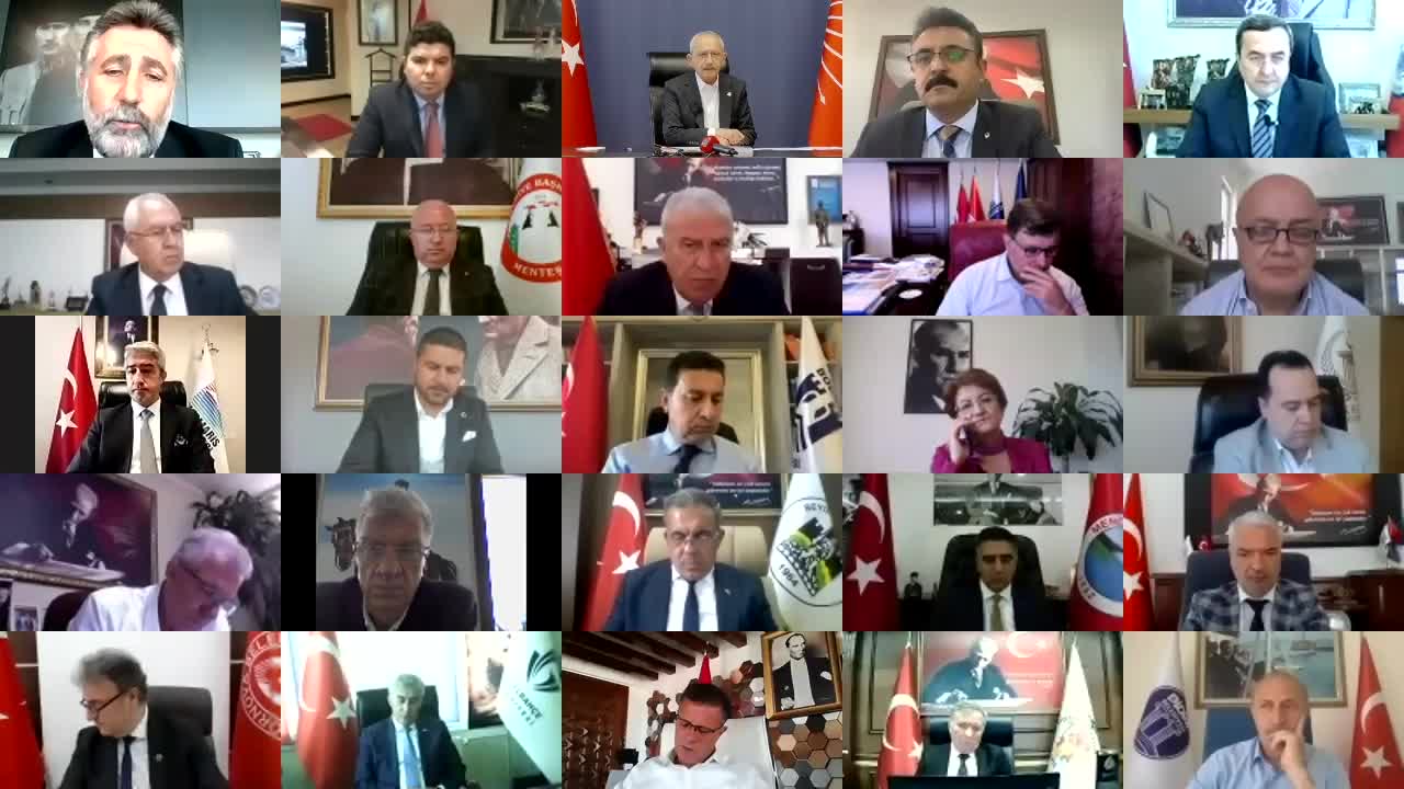 KILIÇDAROĞLU, EGE’DEKİ İLÇE BAŞKANLARI İLE BİR ARAYA GELDİ: "ASKIDA VERESİYE DEFTERİ UYGULAMASI BAŞLATIN"
