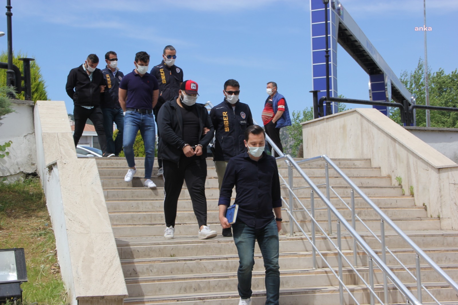 MUĞLA’DA VEBİTCOİN ŞİRKETİ ÇALIŞANI BEŞ KİŞİ SERBEST BIRAKILDI