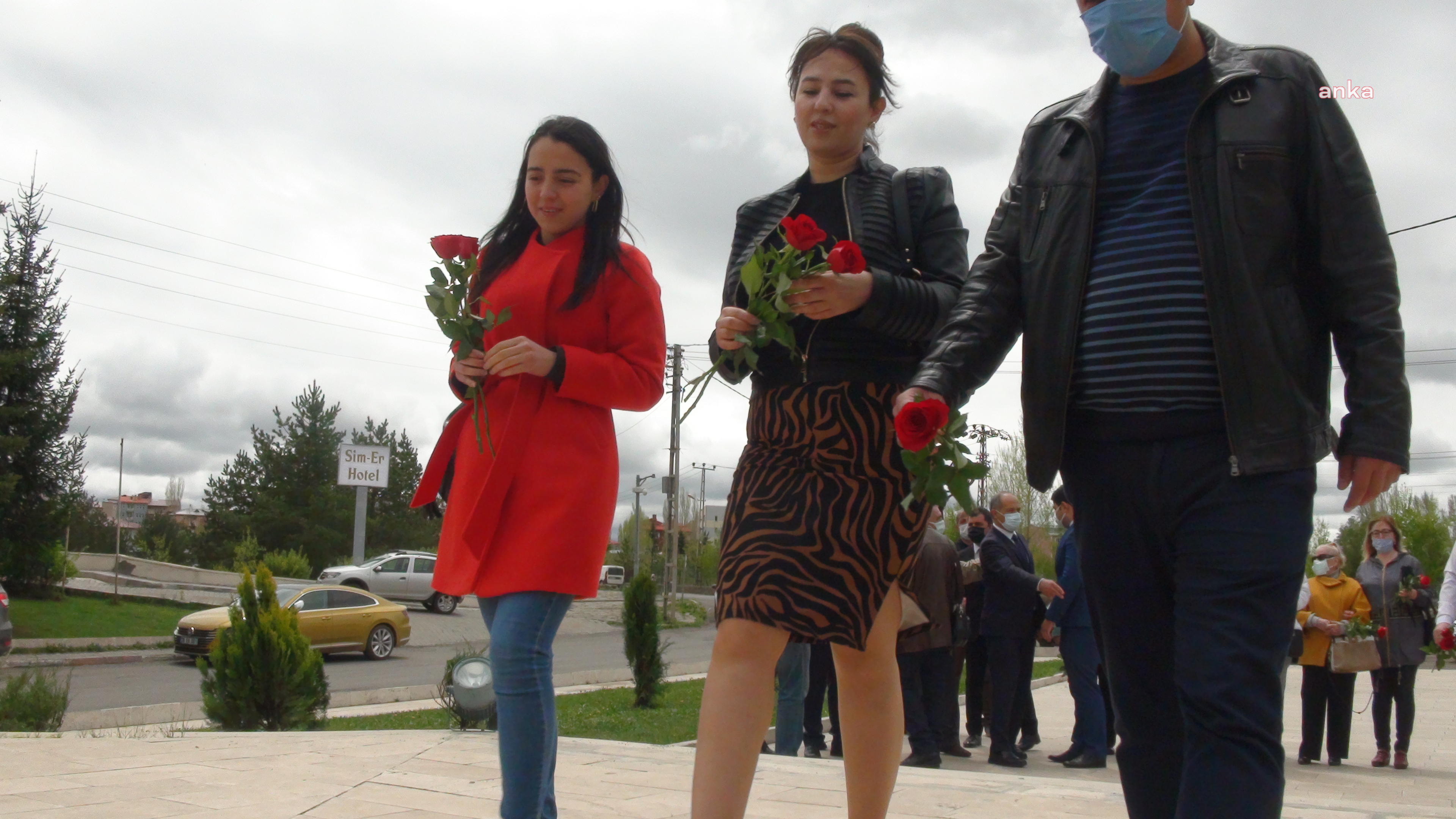 BAŞKAN İDUĞ ŞAMPİYONLARI AĞIRLADI