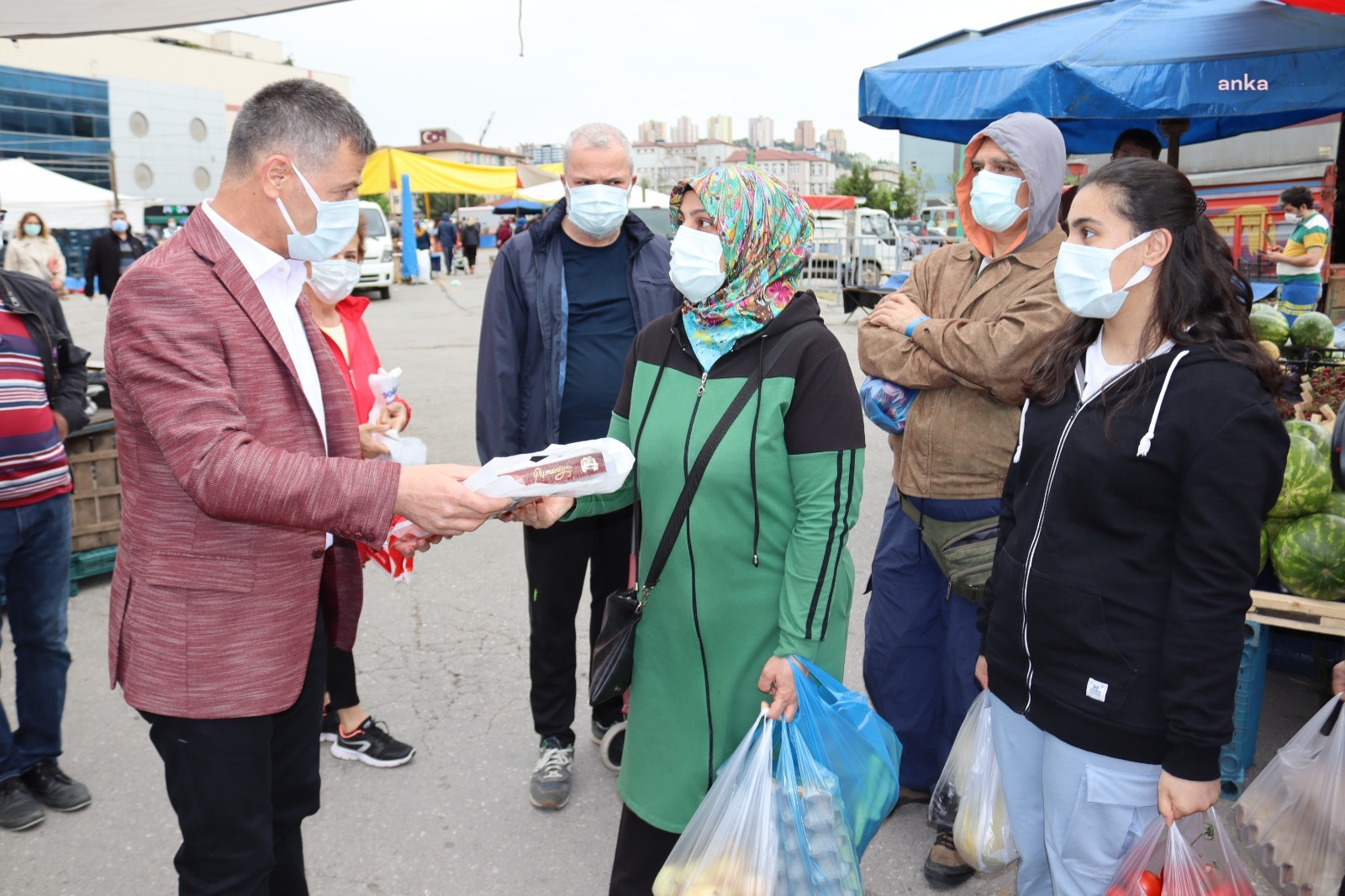 PAZARCI ESNAFINA BAYRAM PİŞMANİYESİ
