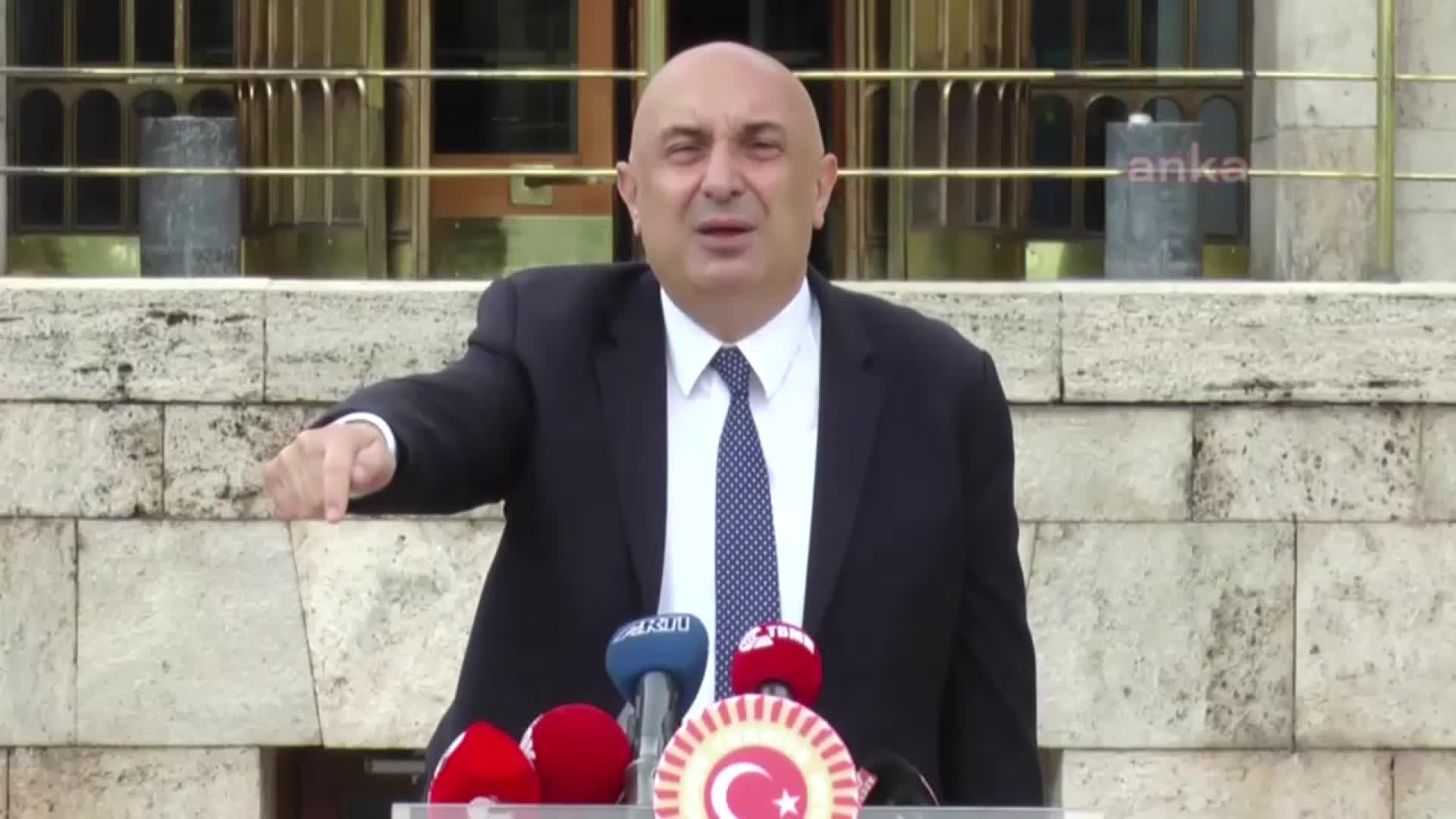 YAŞLI BAKIM MERKEZİNDE YANGIN