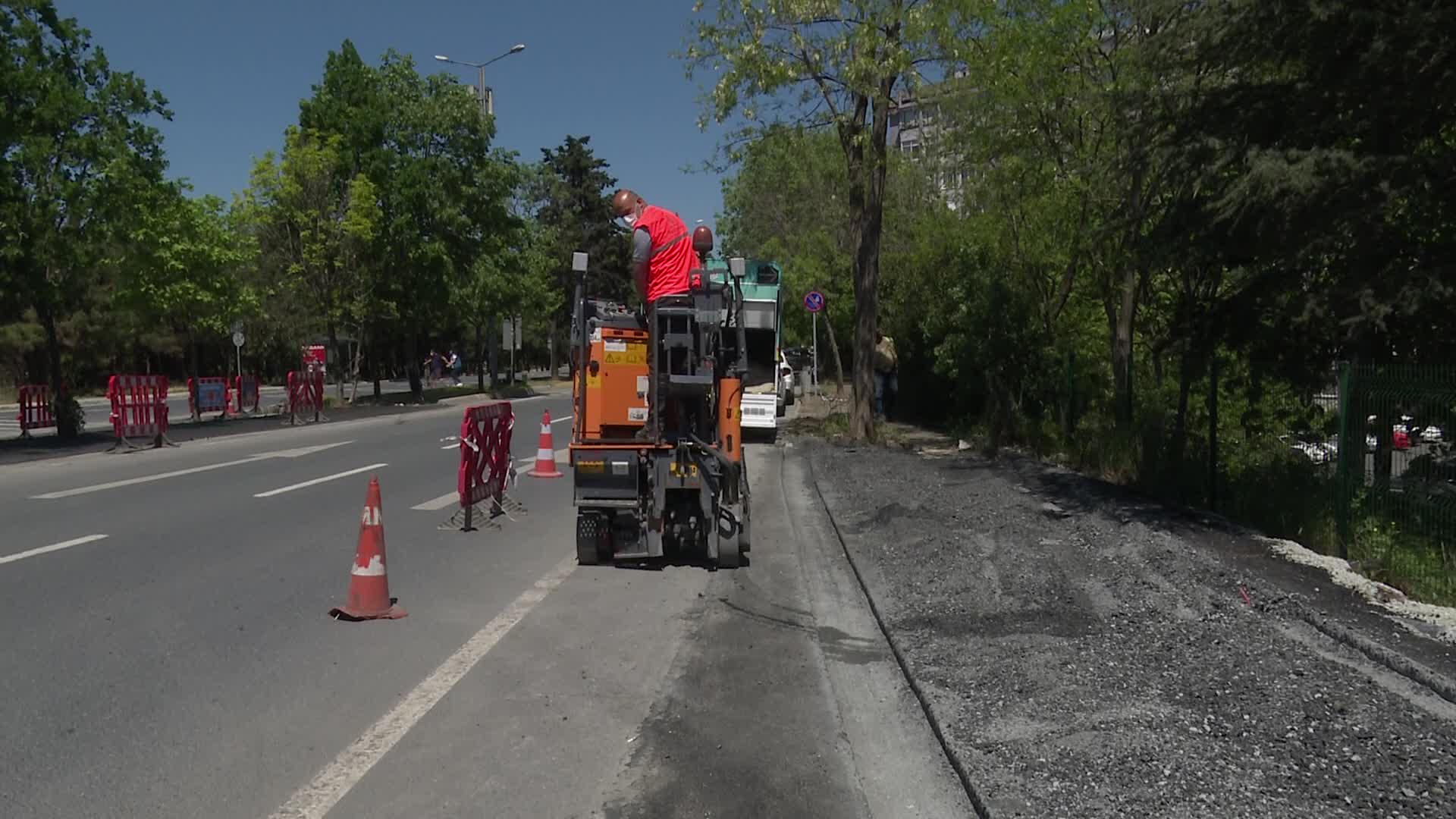 İBB, YOLLARDAKİ KAZA RİSKİ BULUNAN KARA NOKTALARDA İYİLEŞTİRME ÇALIŞMASI BAŞLATTI