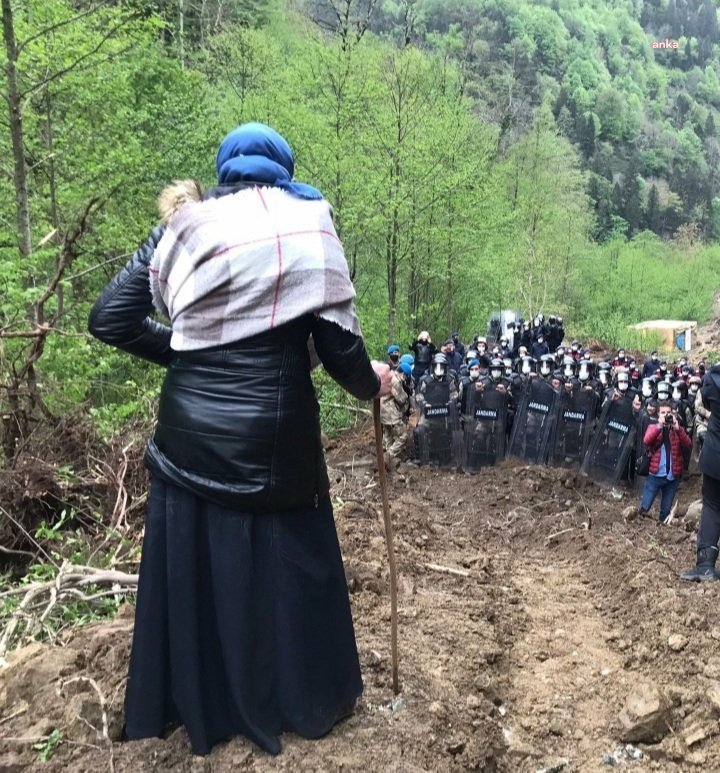 BİN 713 KİŞİDEN 'İKİZDERE'DE TAŞ OCAĞI İSTEMİYORUZ' İMZASI
