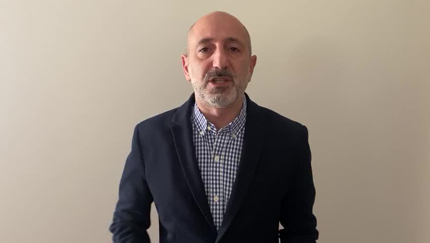 “EĞLENMENE BAK, AŞILIYIM” VİDEOSUNA CHP'Lİ ÖZTUNÇ DA TEPKİ GÖSTERDİ: "BURASI SÖMÜRGE ÜLKESİ Mİ?