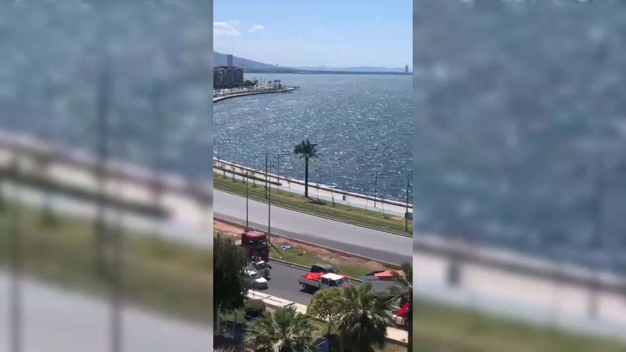 İZMİR'DE TAM KAPANMAYA RAĞMEN FİLİSTİN'E DESTEK KONVOYU