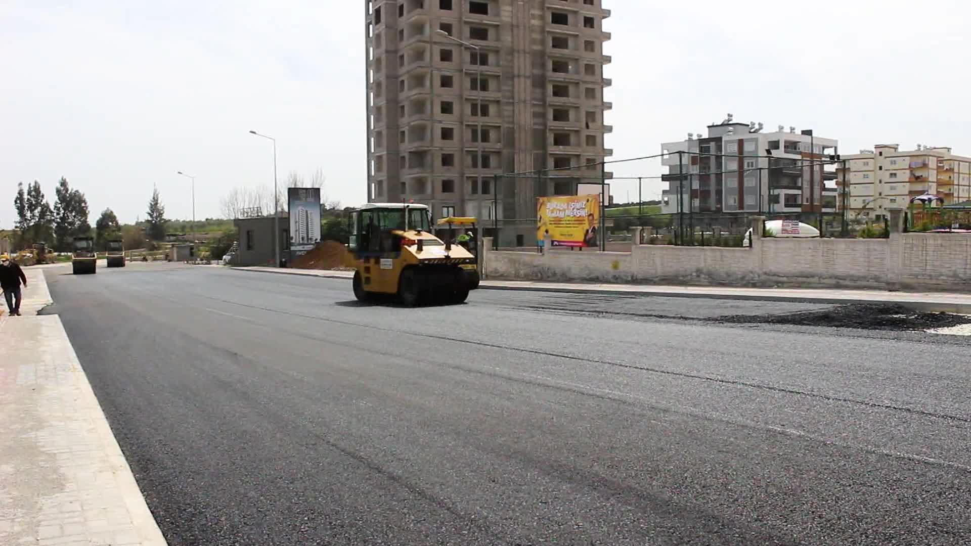 MERSİN BÜYÜKŞEHİR’DEN TARSUS’UN YENİ YERLEŞİM BÖLGESİNDE YOL DÜZENLEME ÇALIŞMASI