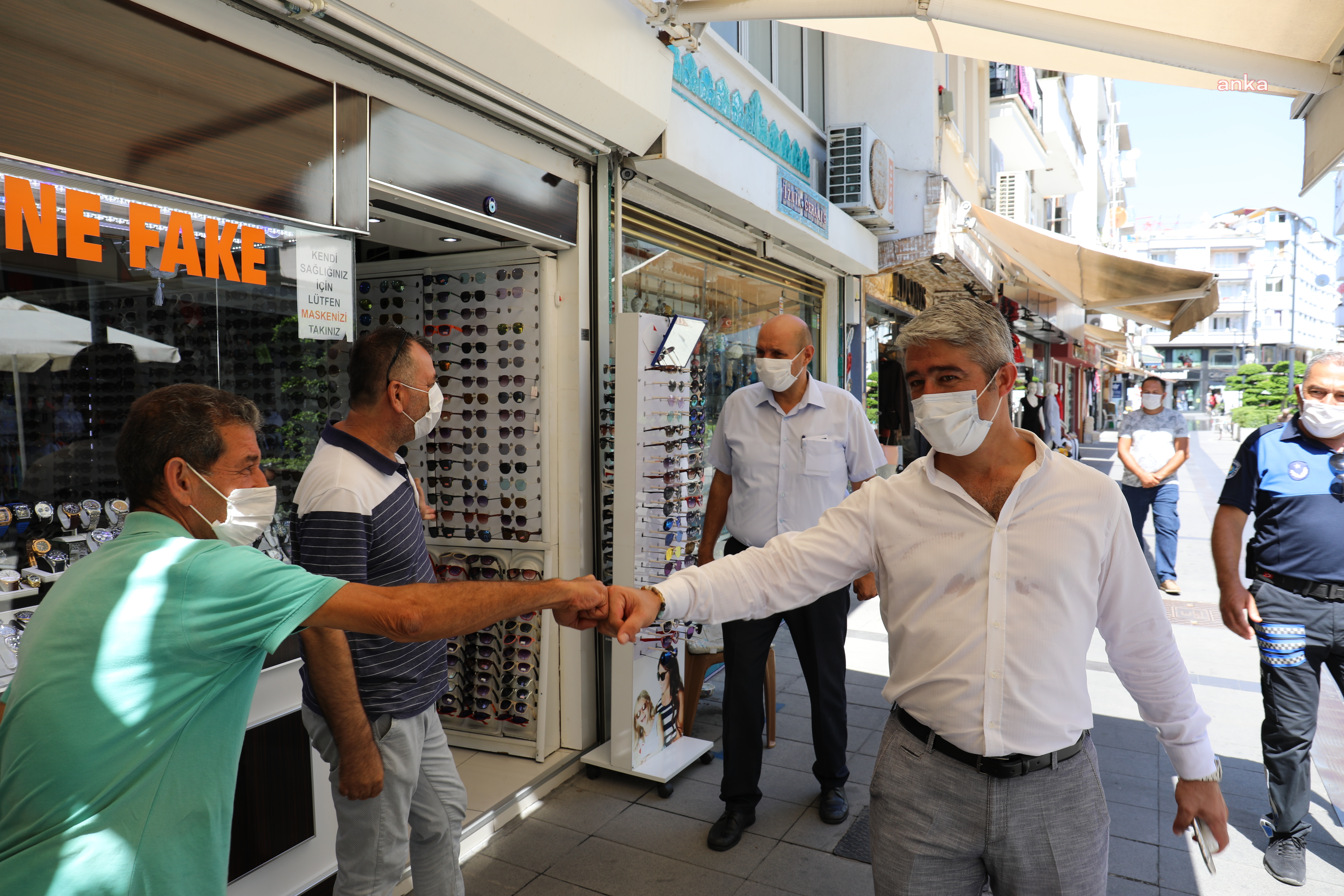 MARMARİS BELEDİYESİ'NDEN ESNAFA DESTEK