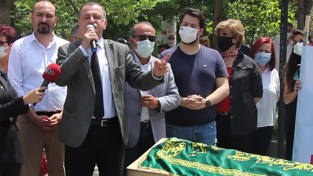 CHP MANİSA İL ÖRGÜTÜ “ESNAF ÖLDÜ” DEDİ, TABUTLU EYLEM YAPTI: “HAKKIMIZI HELAL ETMİYORUZ”