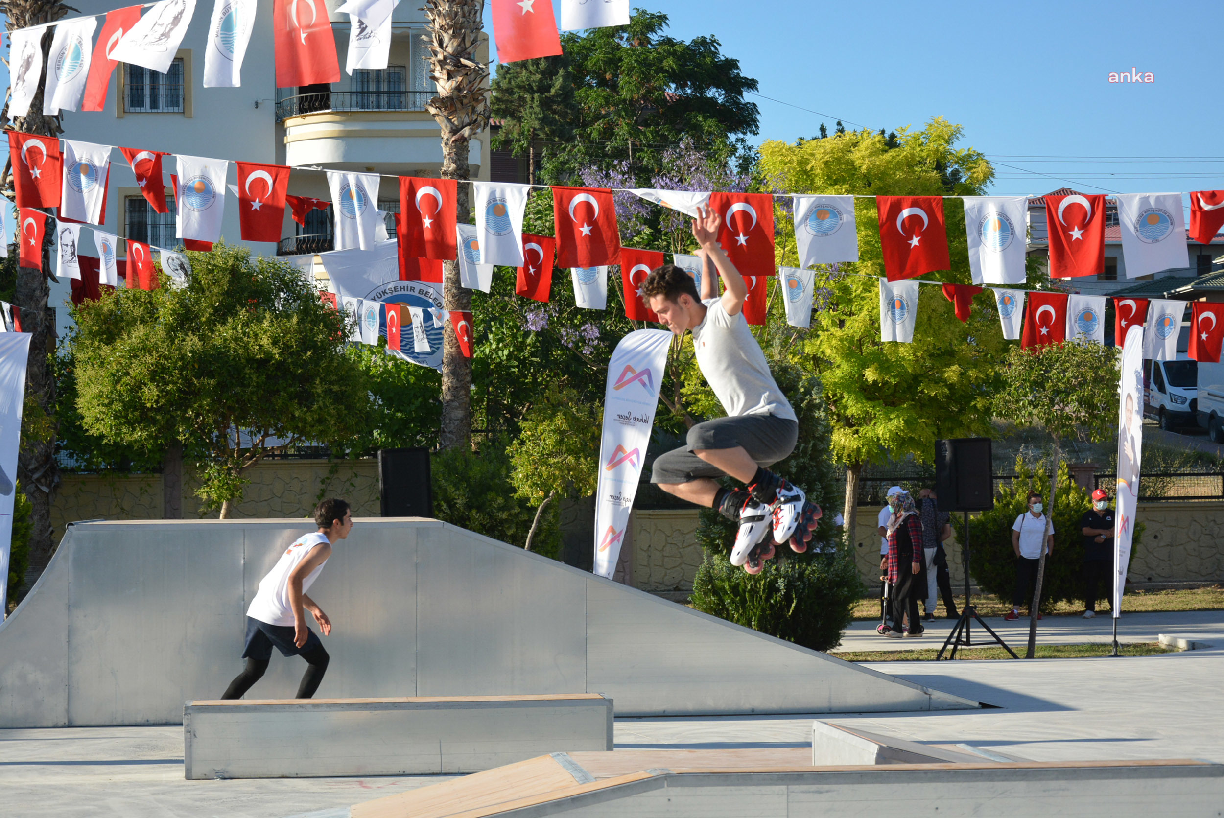 MERSİN BÜYÜKŞEHİR’DEN TARSUS’TAKİ SPORCU GENÇLER İÇİN "RAMPARK"