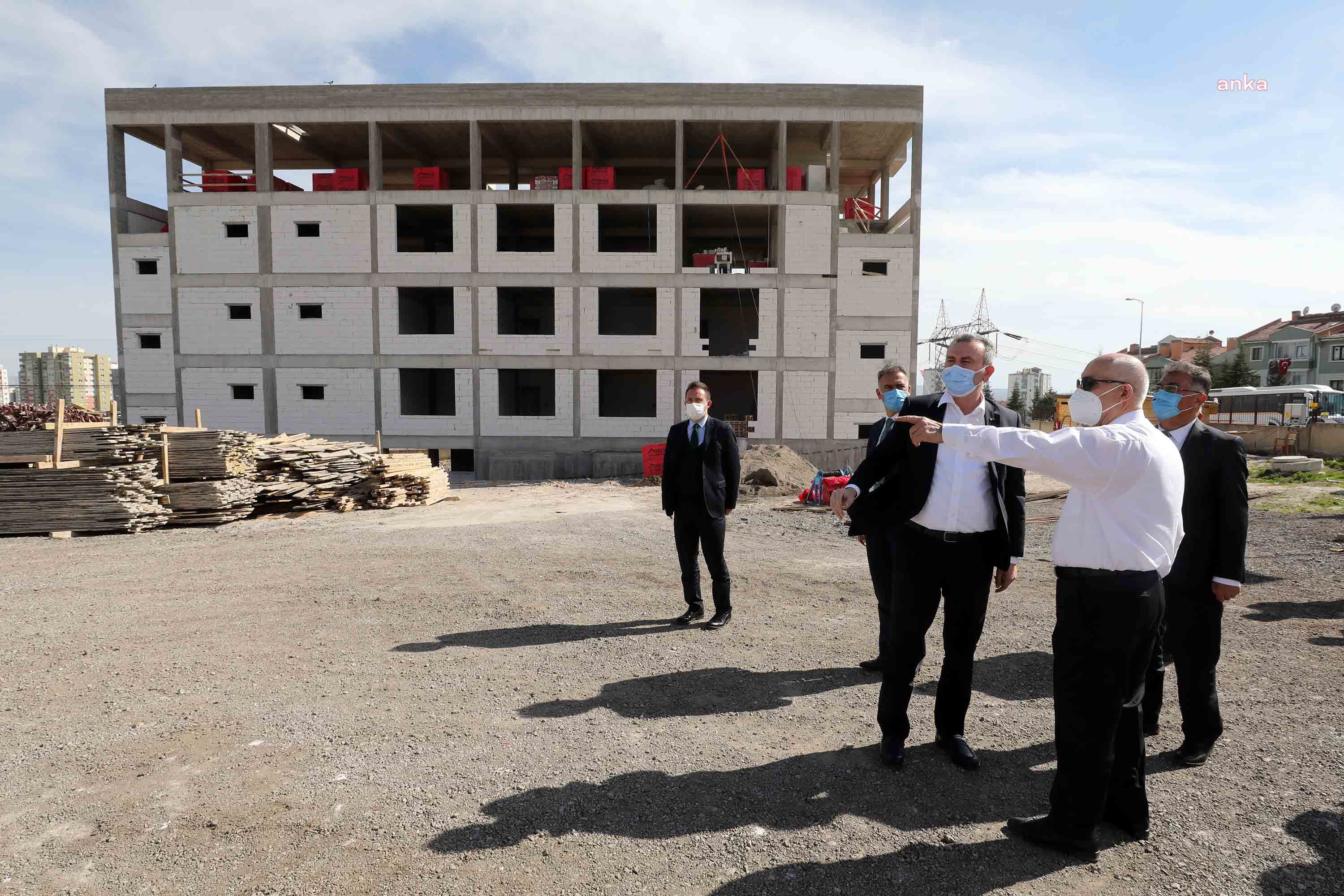 YENİMAHALLE BELEDİYE BAŞKANI YAŞAR KREŞ İNŞAATINI DENETLEDİ