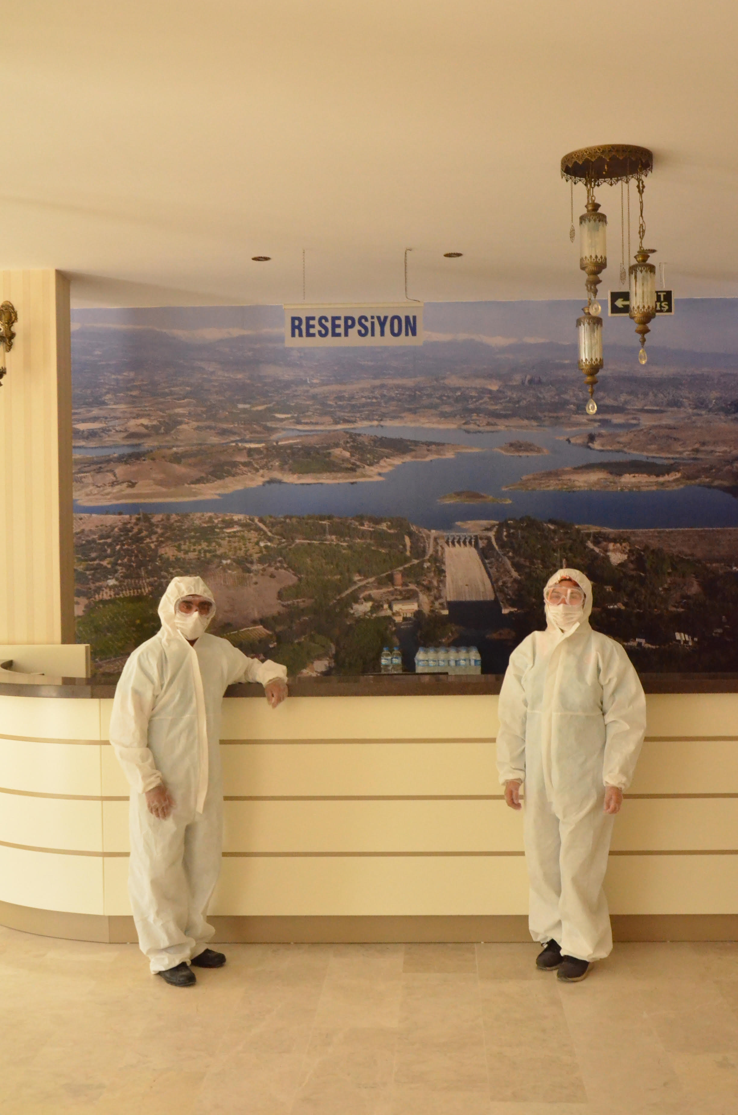 MERSİN BÜYÜKŞEHİR, KORONAVİRÜS SÜRECİNİN KAHRAMANLARINI KONUK EDİYOR