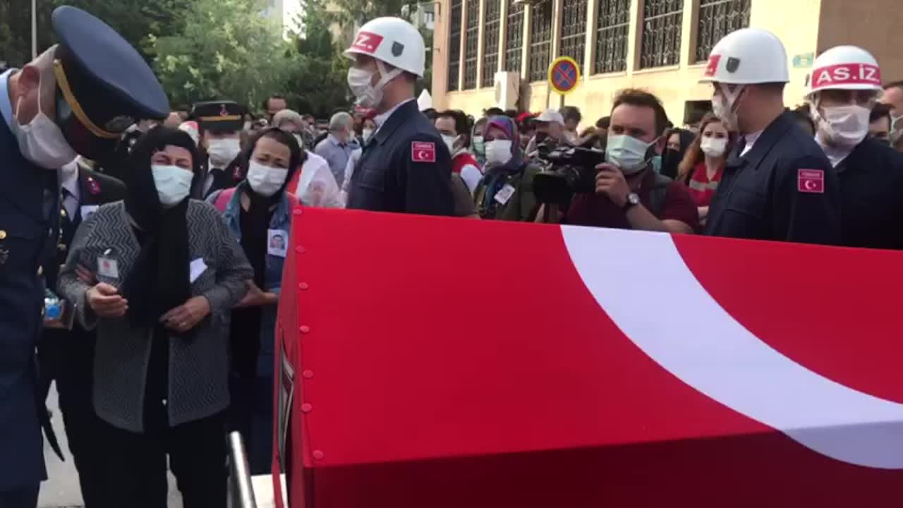 ESKİŞEHİRLİ ŞEHİT ONBAŞI, SON YOLCULUĞUNA UĞURLANDI