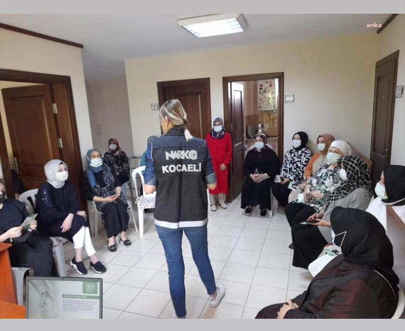 "NARKOTİK POLİSİ" ANNELER, İZMEK’TE BİLİNÇLENİYOR