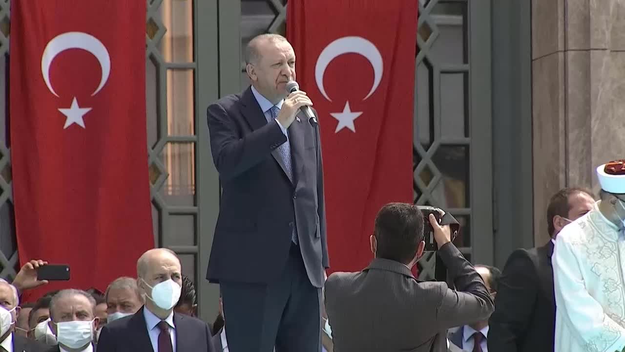 ERDOĞAN: TAKSİM CAMİİ, 1,5 ASIRLIK BİR MÜCADELENİN ARDINDAN İSTANBULUMUZA KAZANDIRILMIŞTIR
