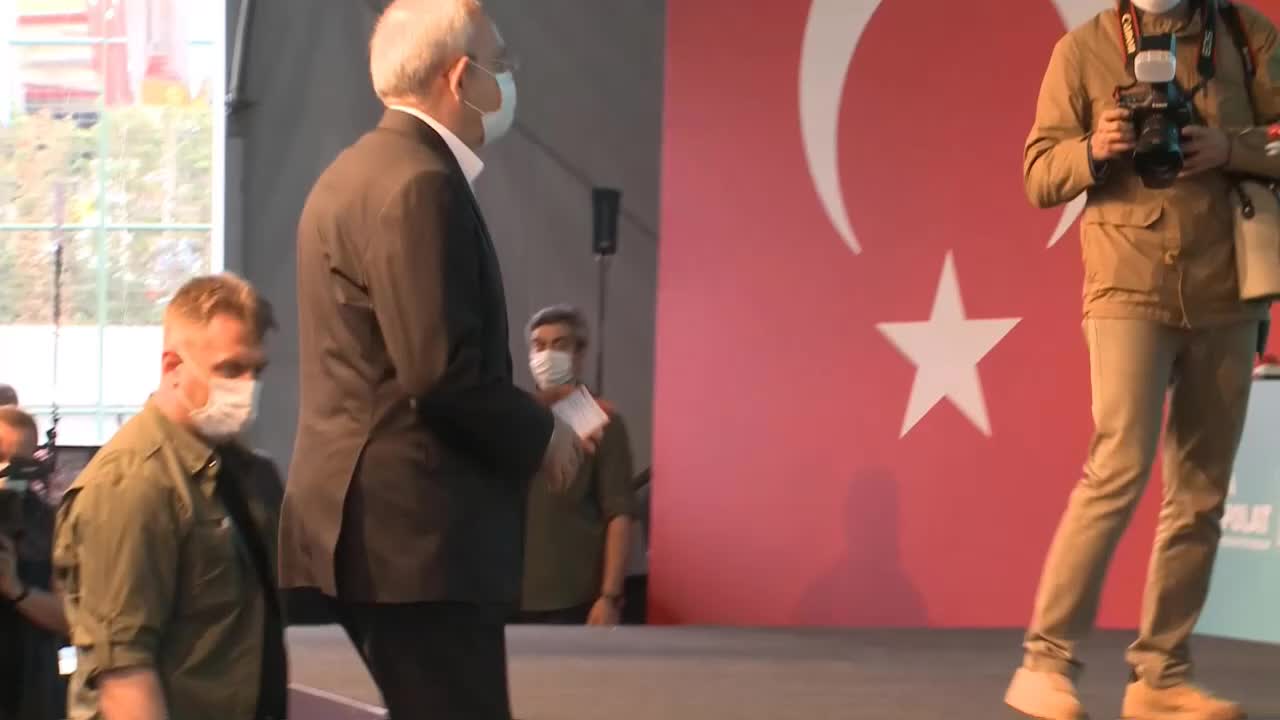 KILIÇDAROĞLU'NDAN ERDOĞAN'A: "TARİHİNİN DEĞERİNİ BİLMEYEN ÜLKESİNİ YÖNETEMEZ, GEÇMİŞİNİ BİLMEYEN SAĞLIKLI GELECEK İNŞA EDEMEZ"