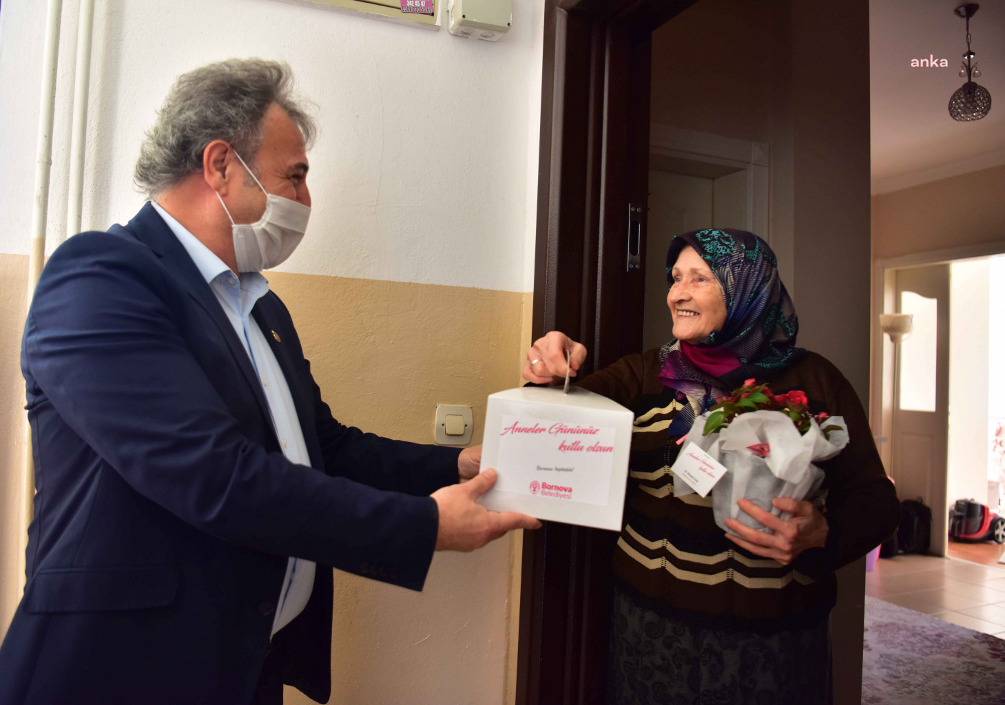 BORNOVA'DA PANDEMİDE DE ETKİNLİKLER DEVAM EDİYOR