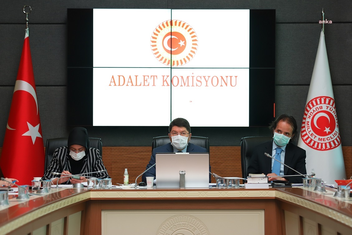 İNFAZ PAKETİNE MUHALEFET ŞERHİ: "YARGILAMADA SİYASİ ETKİYİ ARTIRACAK"