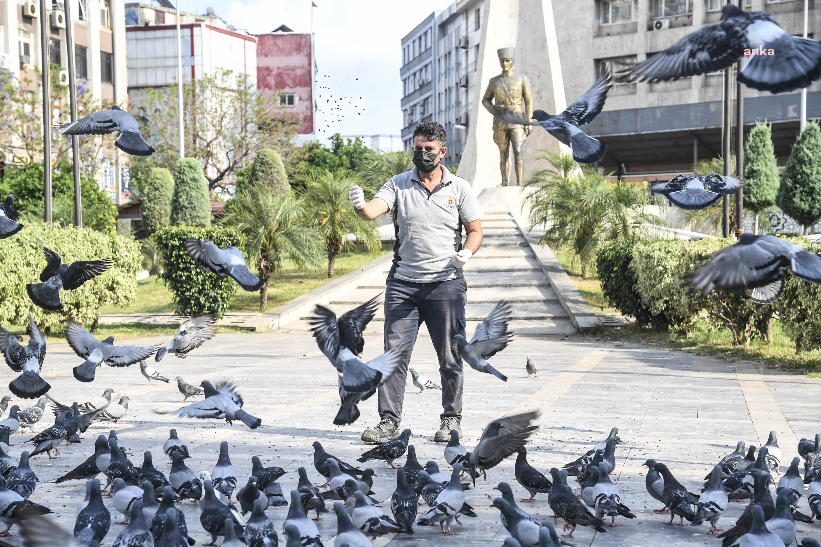 ADANA BÜYÜKŞEHİR, İHTİYACA YÖNELİK HİZMETLERİNİ SÜRDÜRÜYOR