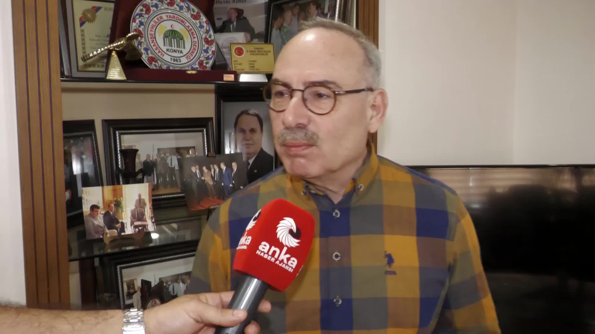 İZMİR'DE KAHVEHANECİ TEPKİSİ: "KÖKTEN KAPATIN SİZ DE RAHAT EDİN BİZ DE..."