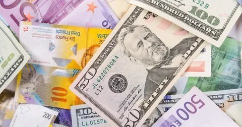 DOLAR 8,81'İ EURO 10,75'İ AŞTI