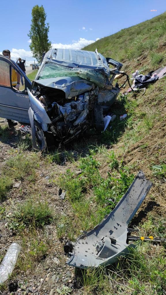 SİVAS’TA KAZA: 9 ÖLÜ