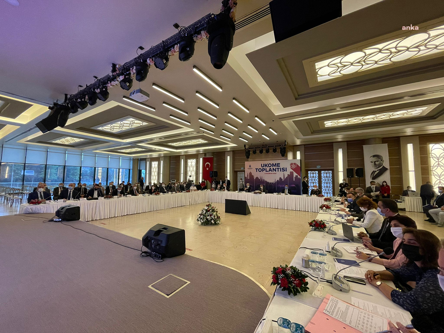 İSTANBUL'DA AĞIR TONAJLI ARAÇLARIN GÜZERGAHI DEĞİŞTİRİLDİ