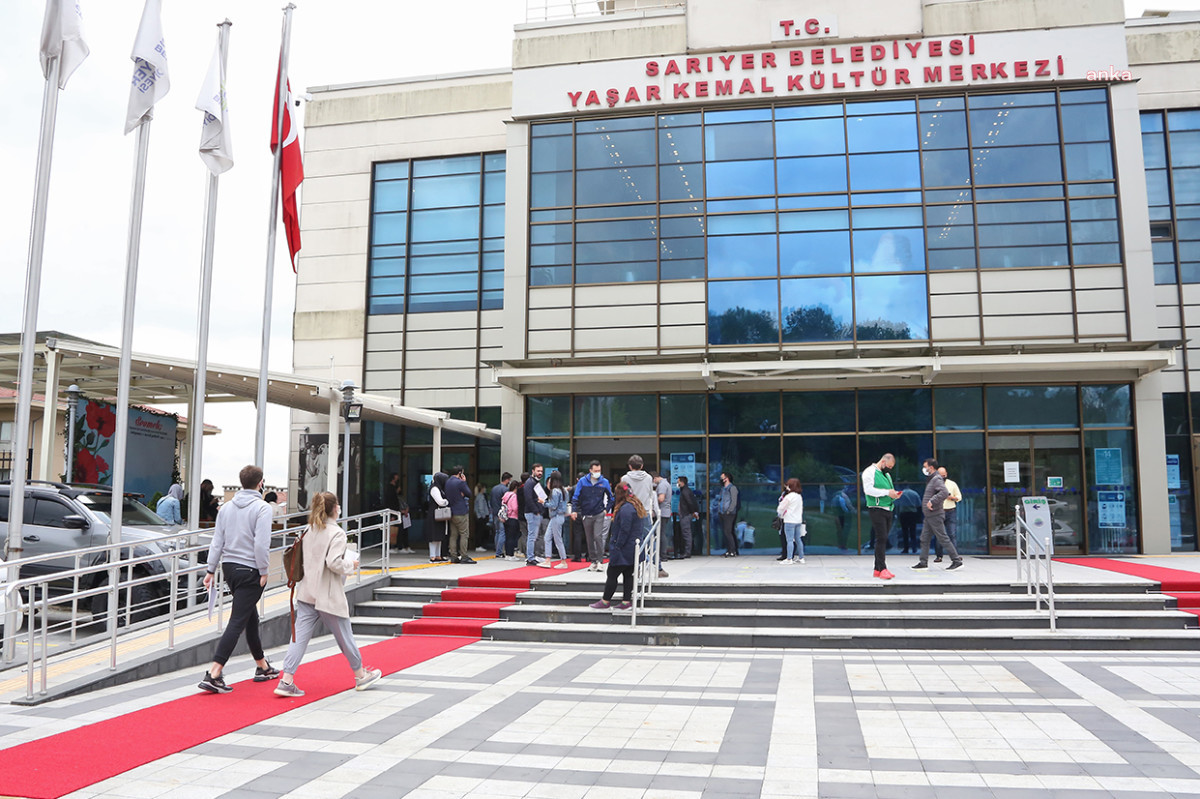 SARIYER'DE PANDEMİ YASAKLARININ ARDINDAN NİKAH TARİHİ DEĞİŞTİRME YOĞUNLUĞU YAŞANIYOR