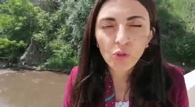 MARMARA DENİZİ'NE DÖKÜLEN NİLÜFER ÇAYI, SİYAHA DÖNDÜ: "ARTIK BU ÇEVRE SORUNUNA BİR EL ATIN"