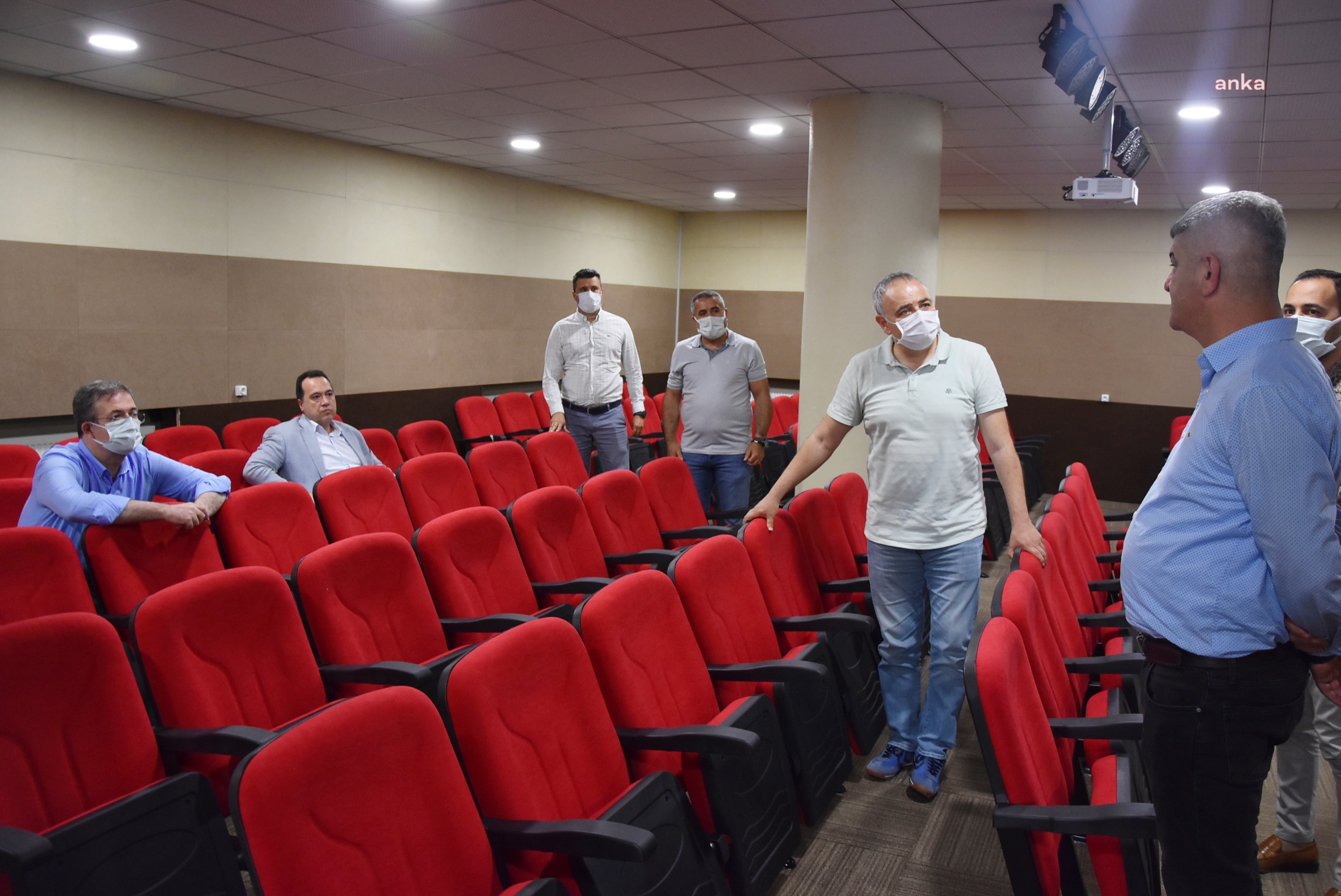 AKHİSAR BELEDİYESİ’NDEN CEMEVİ’NE KONFERANS SALONU