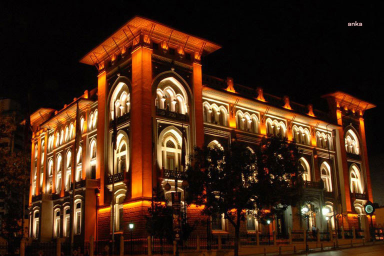 ZİRAAT BANKASI YÖNETİMİNİN AYLIK NET MAAŞI 25 BİN 785 LİRA