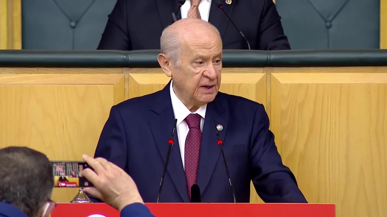 BAHÇELİ'DEN TİP'Lİ ŞIK'A 'KATİL DEVLET' TEPKİSİ: "TÜRKİYE CUMHURİYETİ KATİL OLSAYDI BUGÜN BULUNDUĞU YER TBMM DEĞİL MEZARLIK OLURDU"