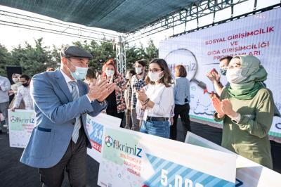 TUNÇ SOYER: "'BİZ VARIZ' DEMEYE DEVAM EDİYORUZ"