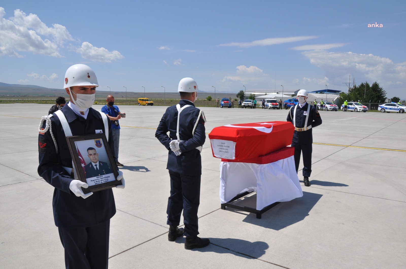 ŞEHİT ASTSUBAY ÖZTÜRK’ÜN CENAZESİ MEMLEKETİ İZMİR’E GÖNDERİLDİ