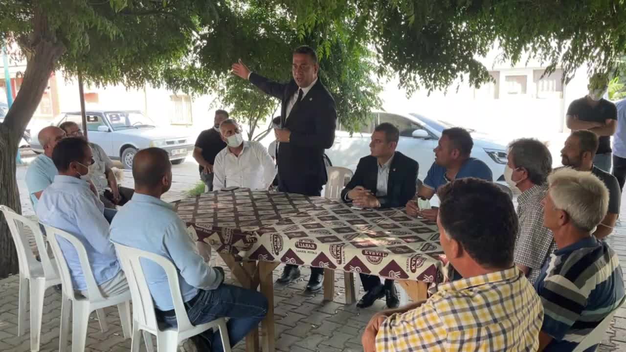 CHP’Lİ BAŞARIR KARPUZ TARLASINDAN SESLENDİ: “SEN DEMİRÖREN’İ DÜŞÜNME, ÇİFTÇİYİ DÜŞÜN”