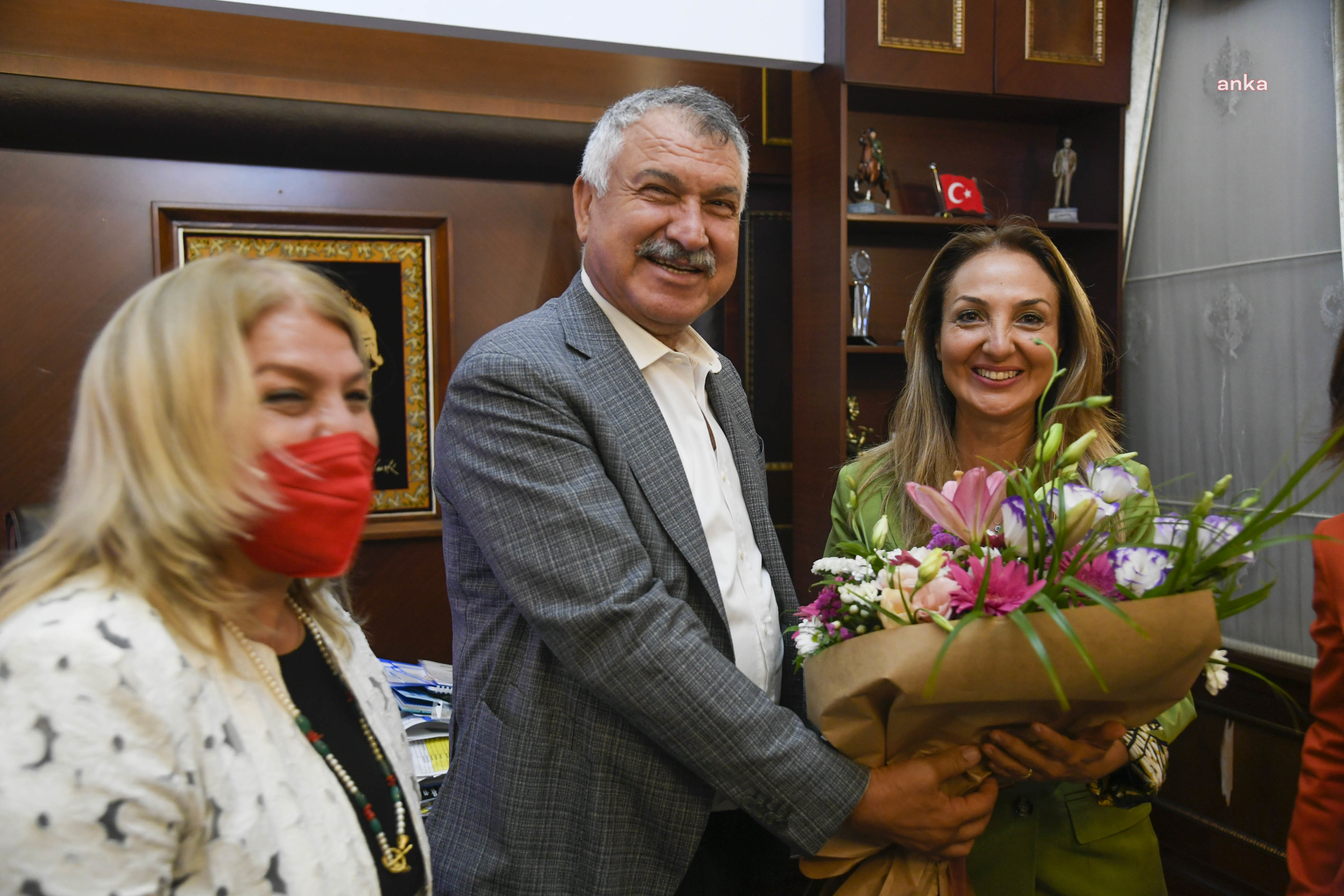 AYLİN NAZLIAKA'DAN ADANA BELEDİYE BAŞKANI ZEYDAN KARALAR'A ZİYARET
